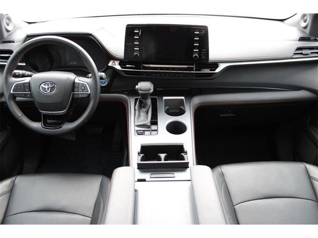 2021 Toyota Sienna XSE 7 Passenger